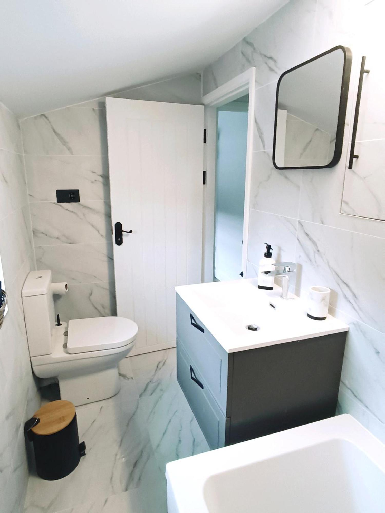 Stansted Airport Cottage Bishop's Stortford Exterior foto